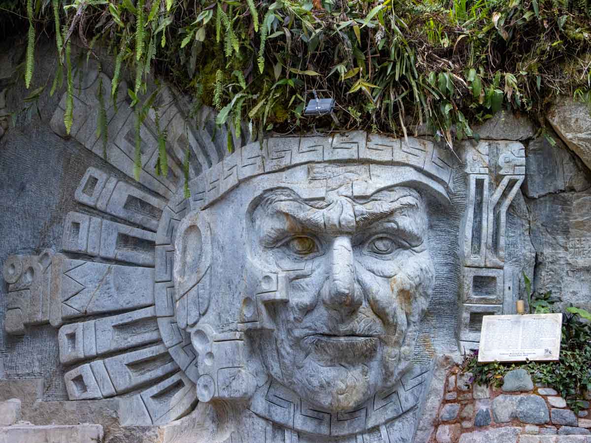 Aguas Calientes Machu Picchu