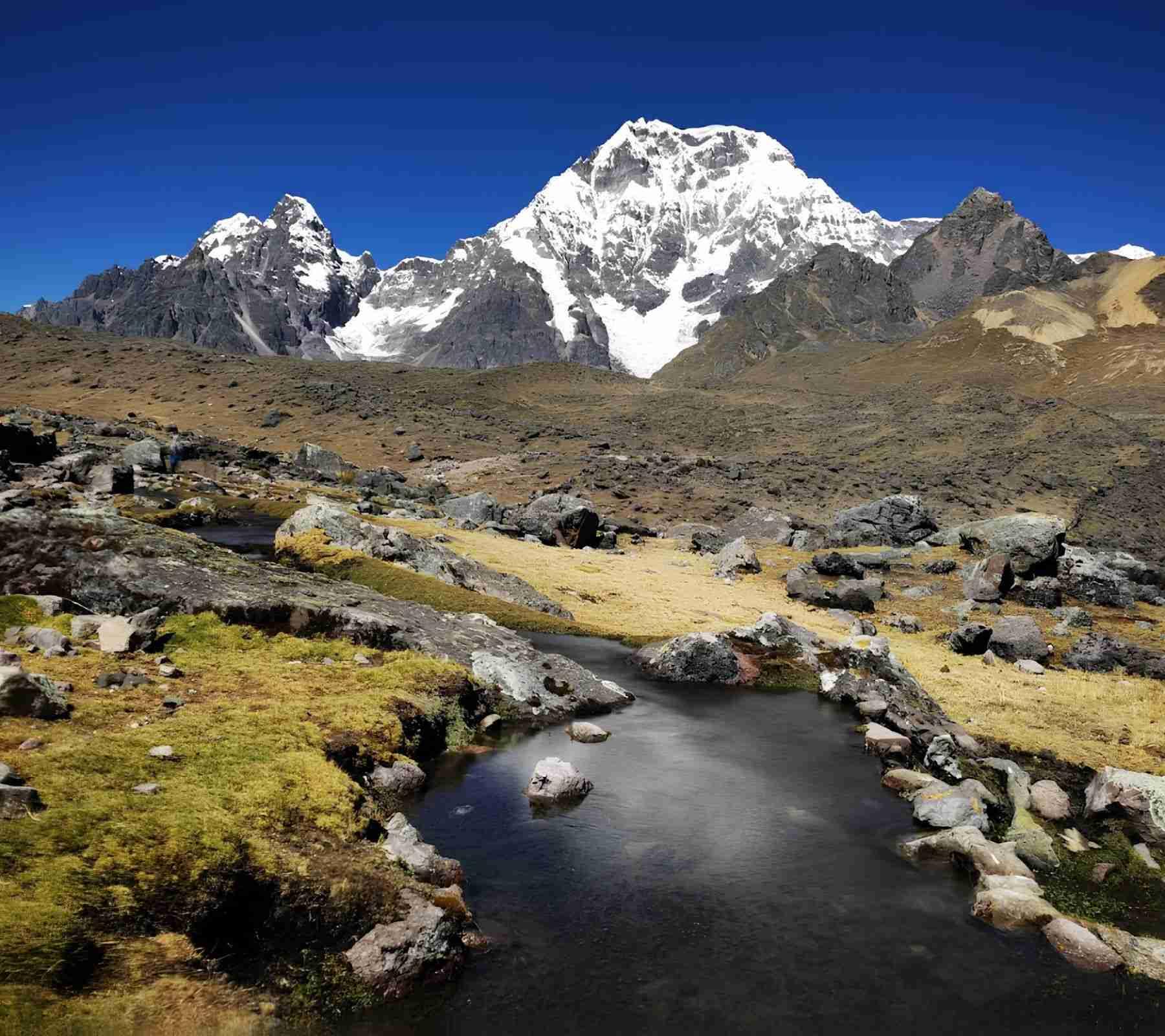 Apu Ausangate Trek