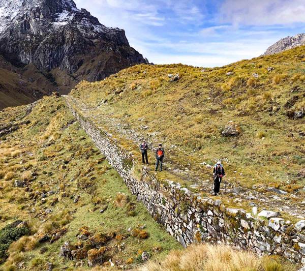 Inca Quarry Trail: Cachicata Trek to Machu Picchu