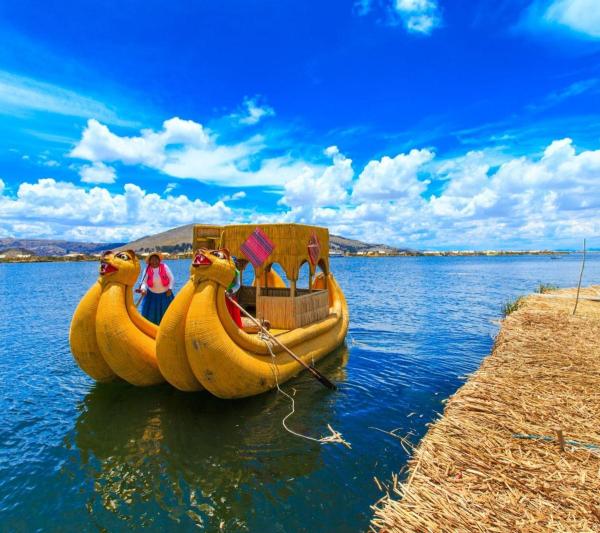 Puno to Lake Titicaca