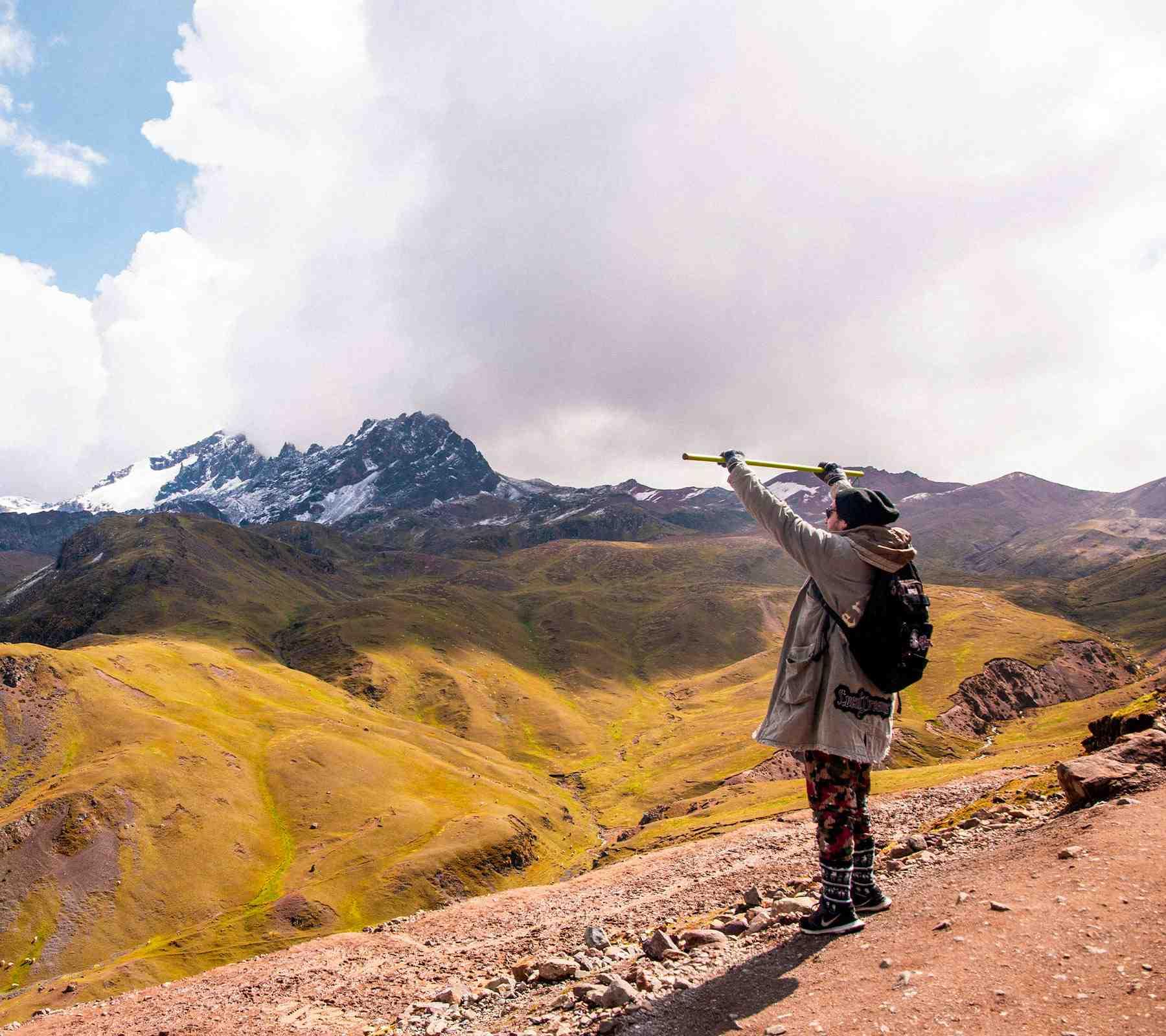 Trekking Ausangate Mountain